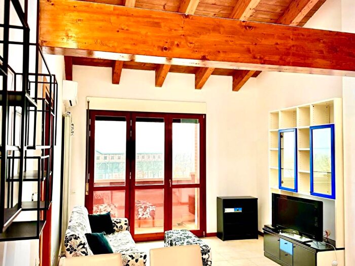 Casa quadrilocale in affitto in Via Enrico Mattei, San Vitale Roveri, Bologna