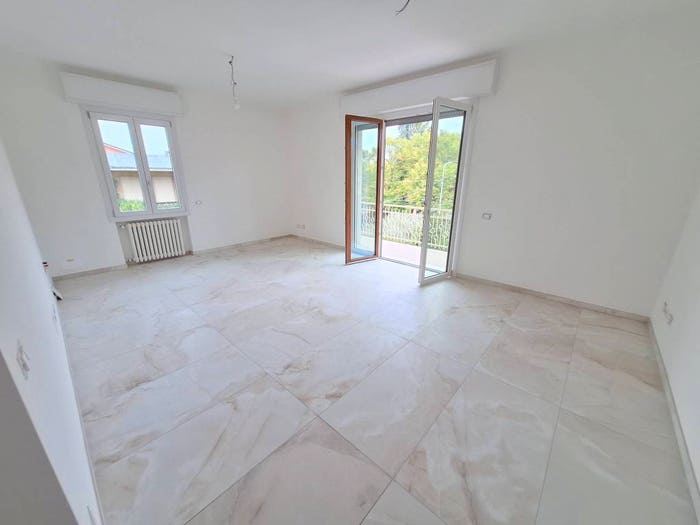 Appartamento con 5 locali in affitto in Via Arturo Anderlini, Sacca Stazione, Modena