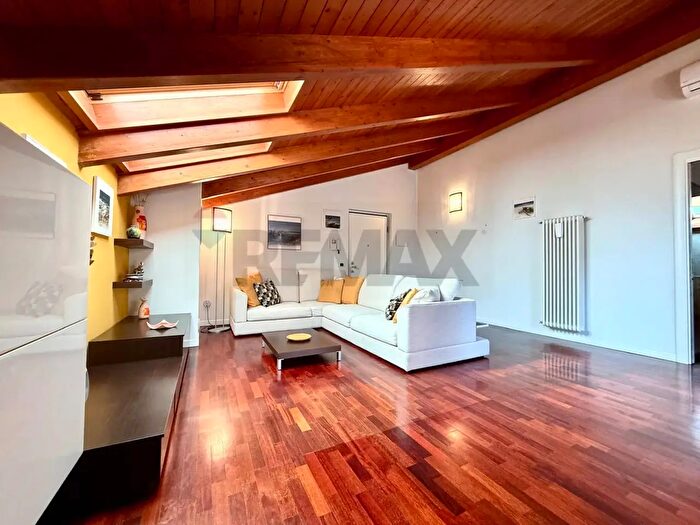 Appartamento trilocale in vendita in Via San Giovanni Bosco, San Vittore Olona