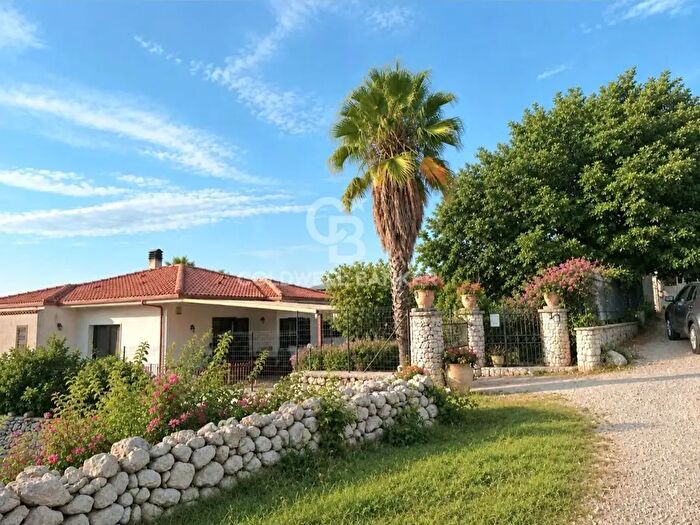 Casa con 5 locali in vendita in Contrada Bosco Pozzo Cassero a, Modica