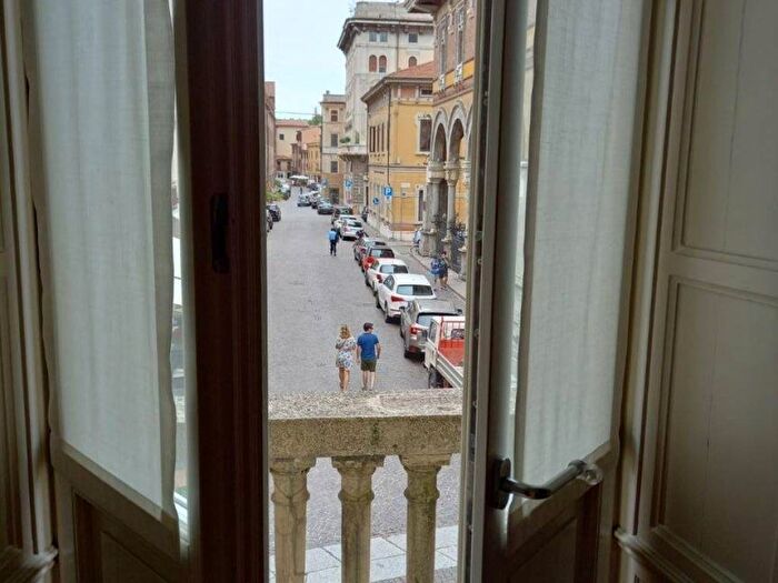 Appartamento quadrilocale in affitto in Via Pietro Fortunato Calvi, Centro, Mantova