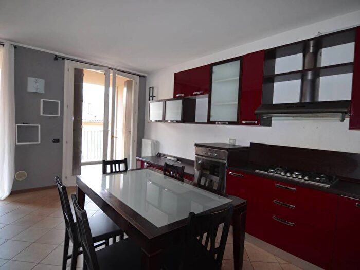 Appartamento bilocale in affitto in VIA CADUTI PER LA LIBERTA, Valmadrera