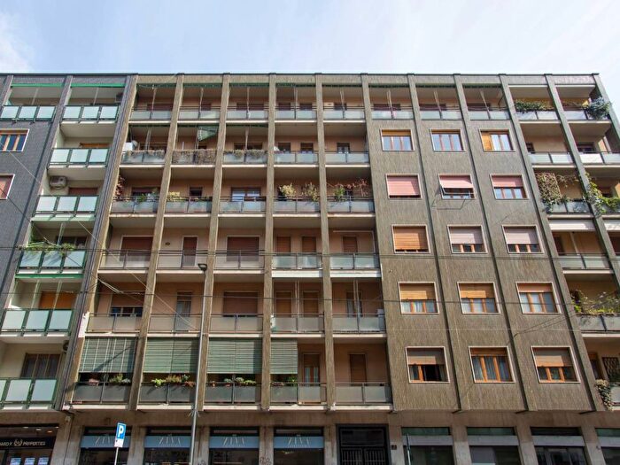 Appartamento trilocale in affitto in Via Federico Faruffini, De Angeli, Milano