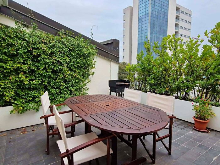 Appartamento trilocale in affitto in Viale Isonzo, Porta Romana Medaglie d'Oro, Milano