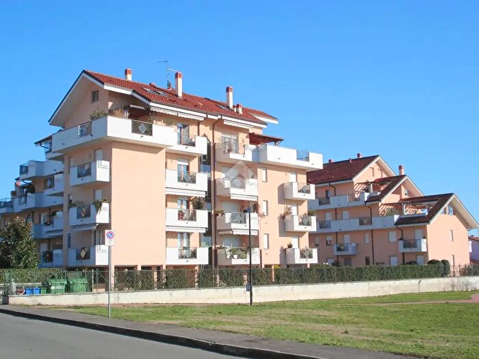 Appartamento trilocale in vendita in Via Giorgio La Pira, Cornaredo