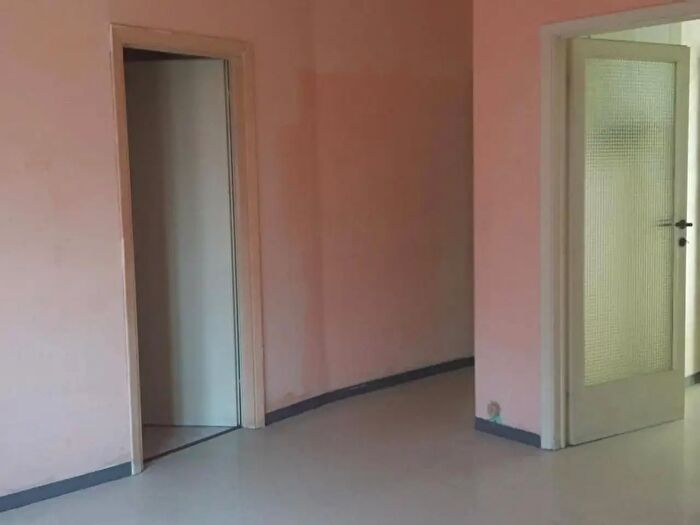 Appartamento quadrilocale in vendita in Via Vittorio Veneto, Pontedera