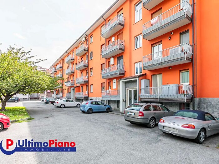 Appartamento trilocale in vendita in Via Buthier, Aosta