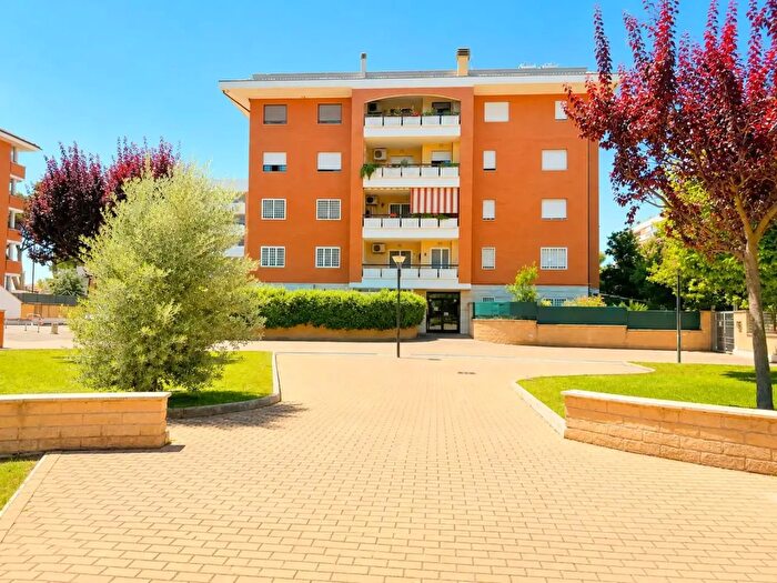 Appartamento bilocale in vendita in Via Biagio Petrocelli, Roma