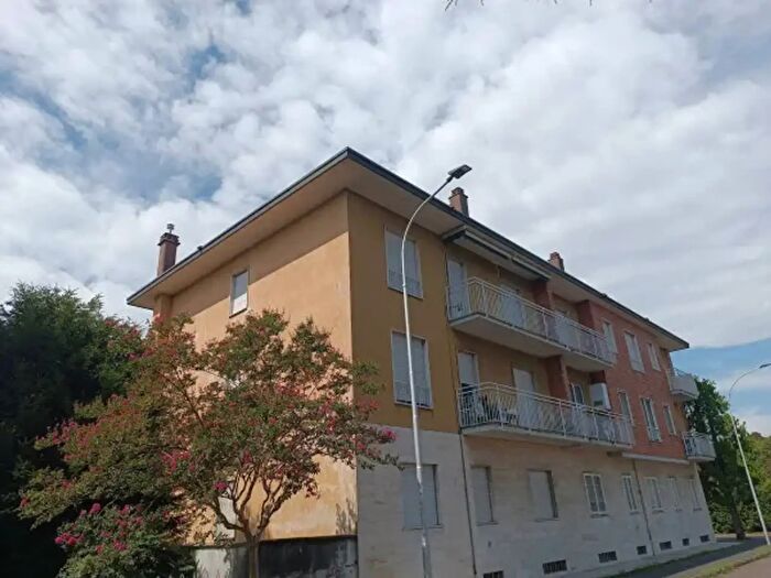 Appartamento trilocale in vendita in Via Vercelli, Cerro Maggiore