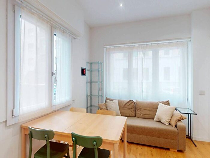 Appartamento bilocale in affitto in Via Luigi Giuseppe Faravelli, Sempione, Milano