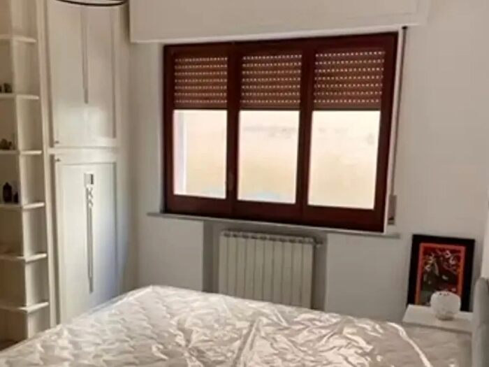 Appartamento monolocale in affitto in Via Scarlatti, Napoli