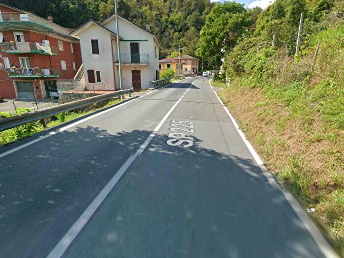 Appartamento bilocale in affitto in Neirone