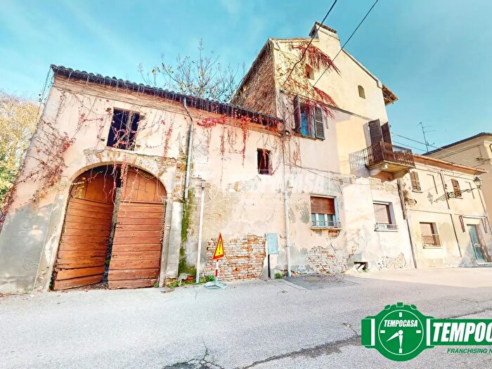Casa con 8 locali in vendita in Via Giuseppe Verdi, Bassignana