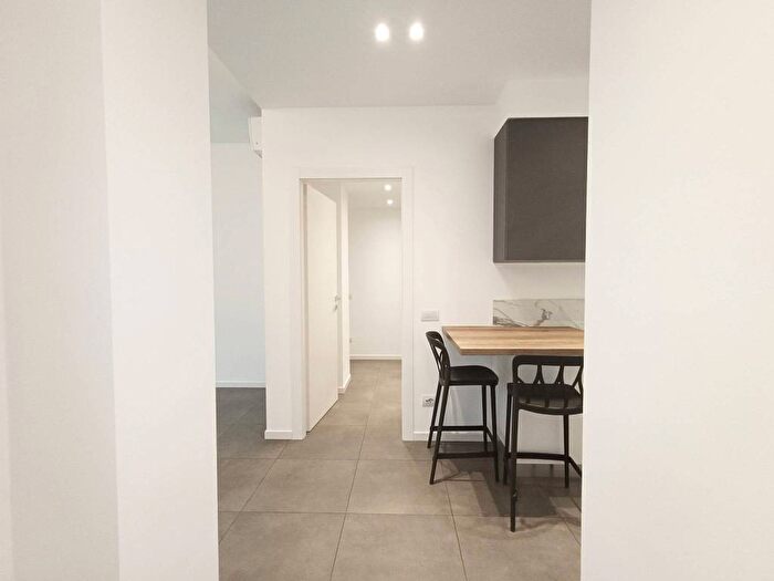 Appartamento trilocale in affitto in Via Giuseppe Antonio Borgese, Cenisio, Milano