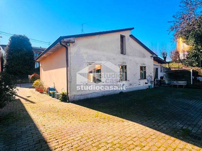 Case in Vendita e in Affitto - 2