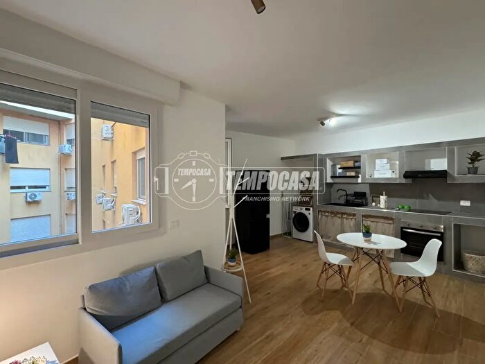 Appartamento bilocale in vendita in Via Imperatore Federico, Palermo