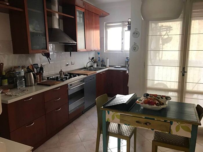 Appartamento trilocale in affitto in Cologna Università, Trieste