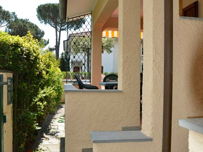 Casa con 6 locali in affitto in Via Piave, Pietrasanta