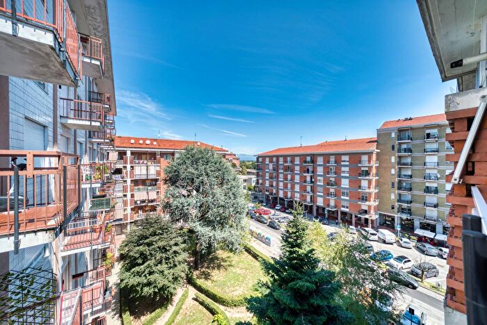 Appartamento con 5 locali in vendita in Via Ciriè, Borgaro Torinese