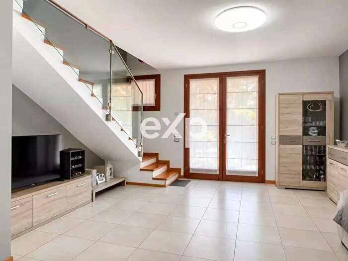 Casa con 7 locali in vendita in Quinto Di Treviso
