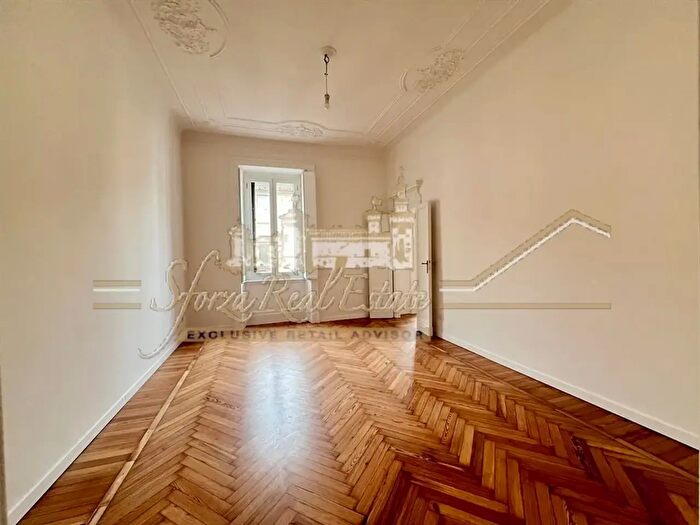 Appartamento quadrilocale in affitto in Via Spartaco, Milano