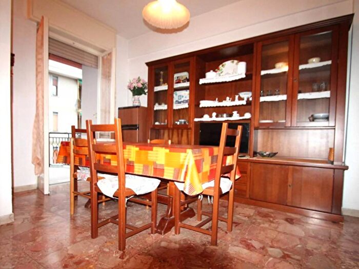 Appartamento bilocale in affitto in Via Firenze, Borghetto Santo Spirito