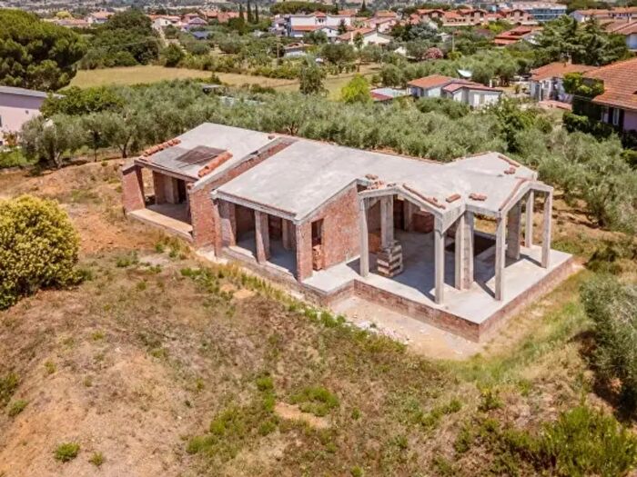 Casa con 6 locali in vendita in Strada Provinciale delle Collacchie, Grosseto