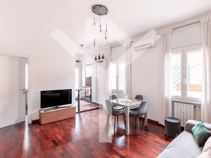 Casa quadrilocale in affitto in Via Umberto Biancamano, San Giovanni, Roma