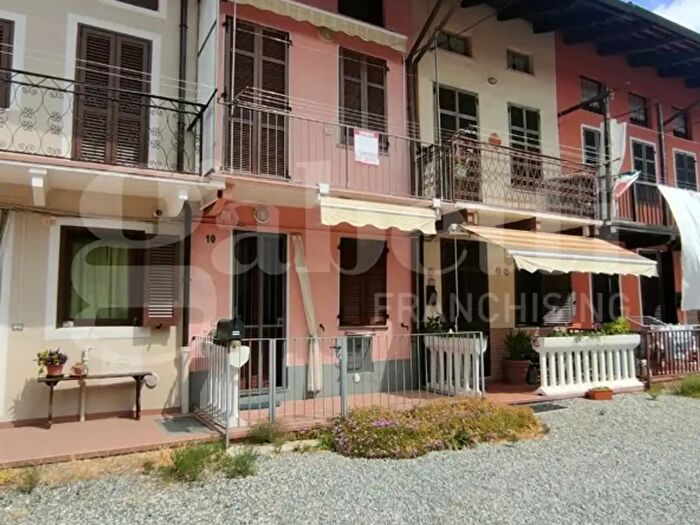 Casa con 5 locali in vendita in Via Fiume, Ponderano