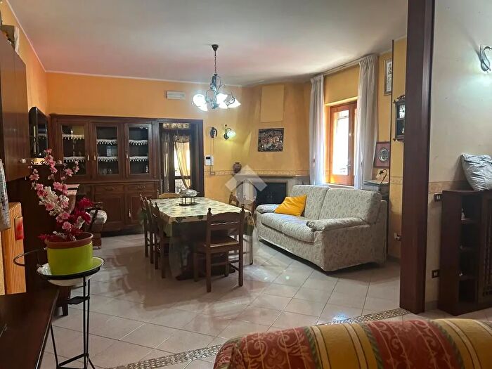 Casa con 5 locali in affitto in Via Stella, San Michele Di Serino