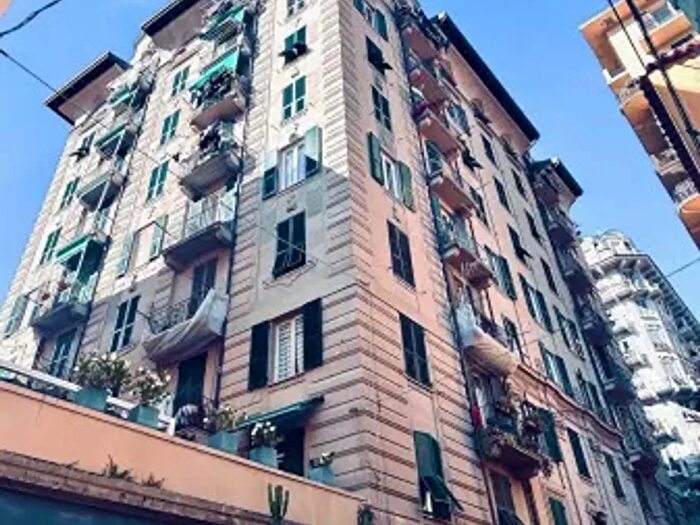 Appartamento trilocale in affitto in Via Settemb, La Spezia