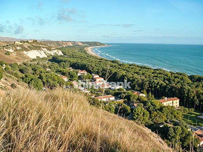 Casa con 8 locali in vendita in Eraclea Minoa Snc, Cattolica Eraclea
