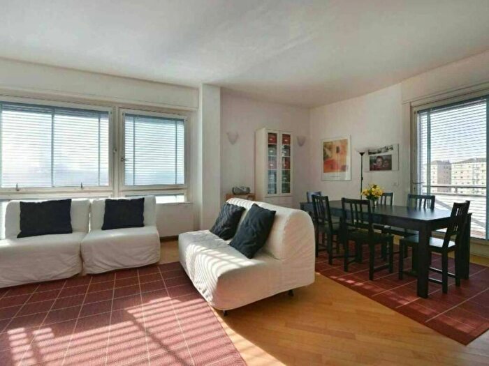 Appartamento trilocale in affitto in Via Abbadesse, Zara, Milano
