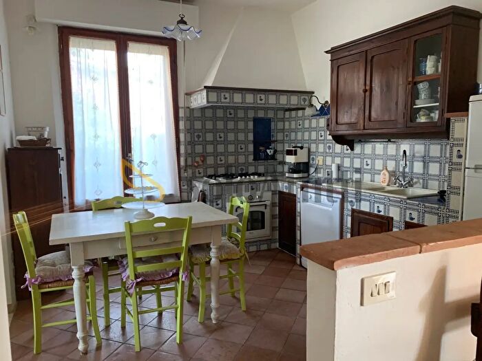 Appartamento con 5 locali in affitto in Strada di Marciano, Siena