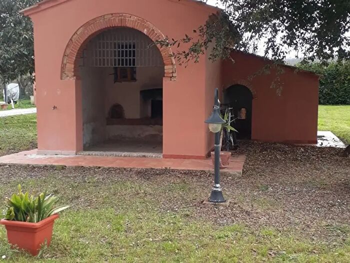 Appartamento trilocale in affitto in Collesalvetti