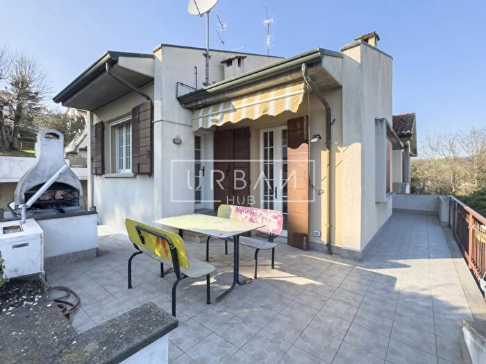 Casa con 6 locali in vendita in Castrocaro Terme