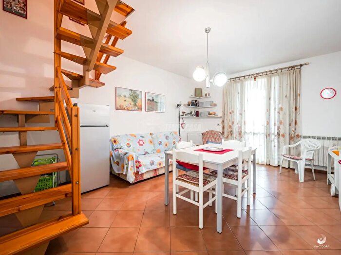 Appartamento trilocale in vendita in Viale Honduras Lido delle Nazioni, Comacchio
