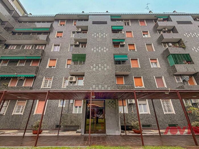 Appartamento trilocale in affitto in Via Ettore Romagnoli, Tripoli Soderini, Milano