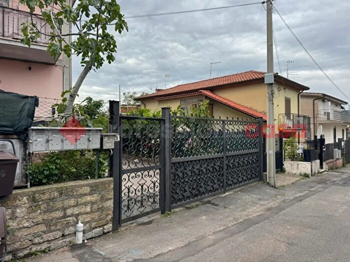 Appartamento trilocale in affitto in Via Cesena, Albano Laziale