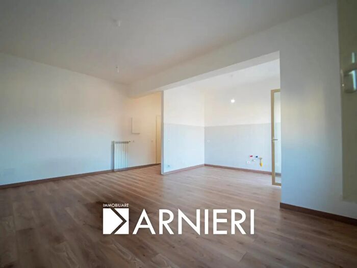 Appartamento con 5 locali in vendita in Via Romagnoli, Latina