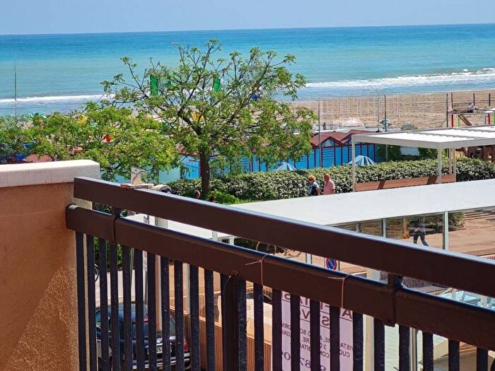 Appartamento con 6 locali in affitto in Viale Ruggero Leoncavallo, Alba Mare, Riccione