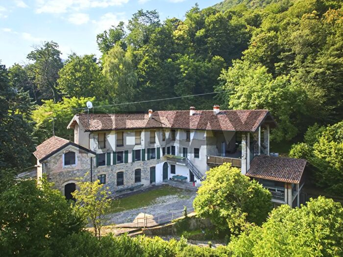 Casa con 18 locali in vendita in Località Bava, Lumezzane