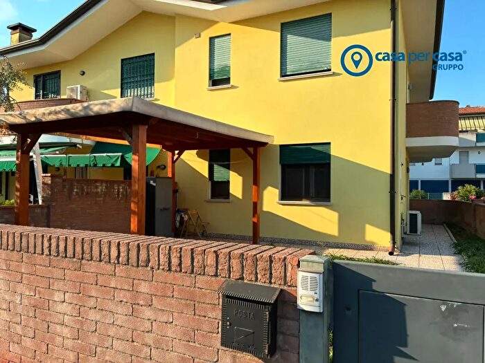Appartamento bilocale in vendita in Via Padre Amedeo Franco Giuliati, Rovigo