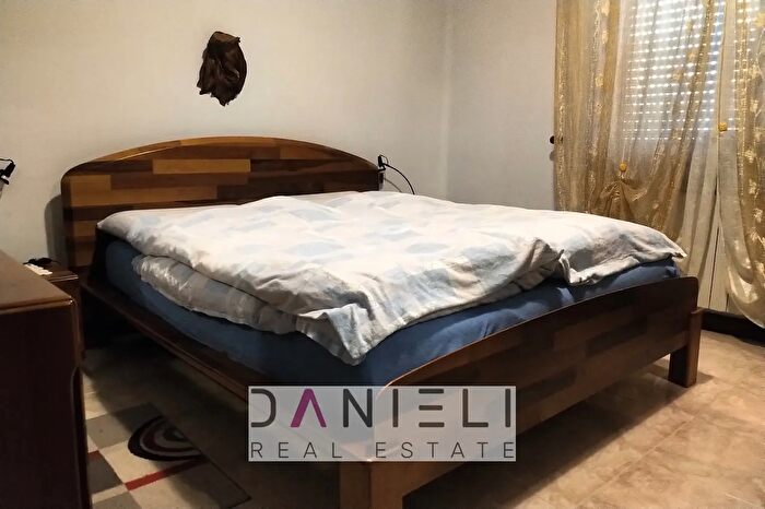 Appartamento con 5 locali in vendita in Via Largo Boschetti, Montecchio Maggiore