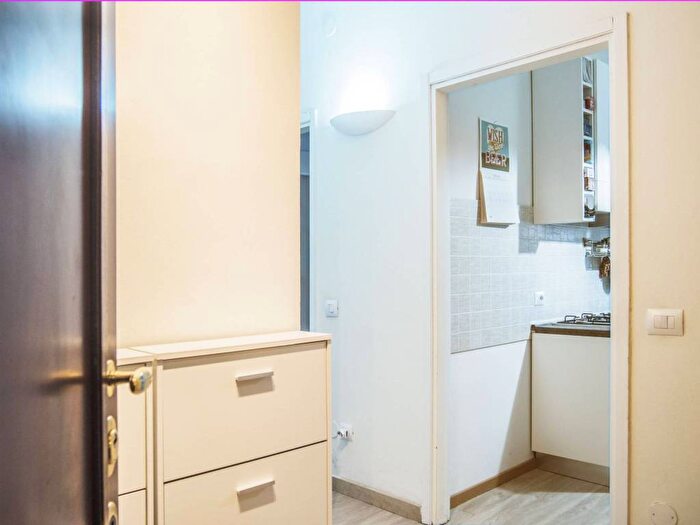 Appartamento monolocale in affitto in Via Giambellino, Giambellino, Milano