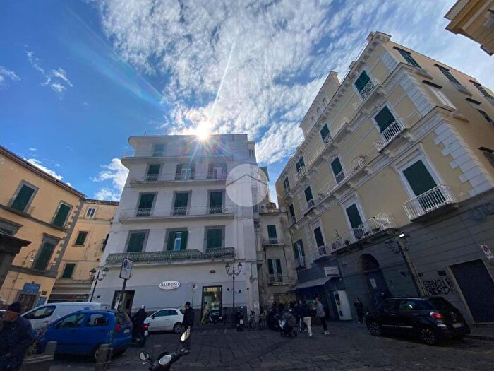 Appartamento trilocale in affitto in Torre del Greco