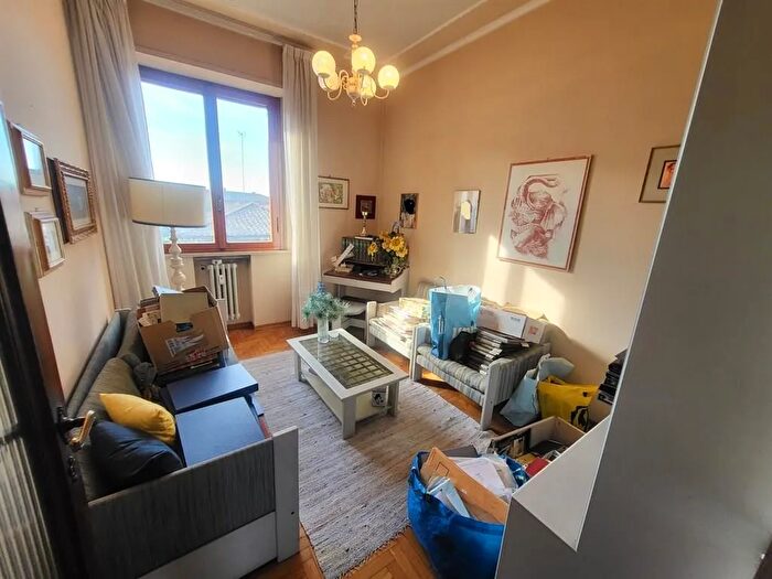 Appartamento con 6 locali in vendita in Siena