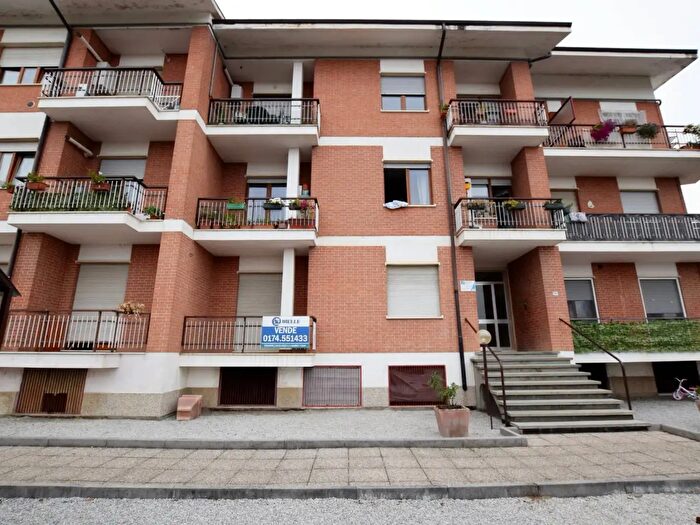 Appartamento quadrilocale in vendita in Via Alba, Mondovi'
