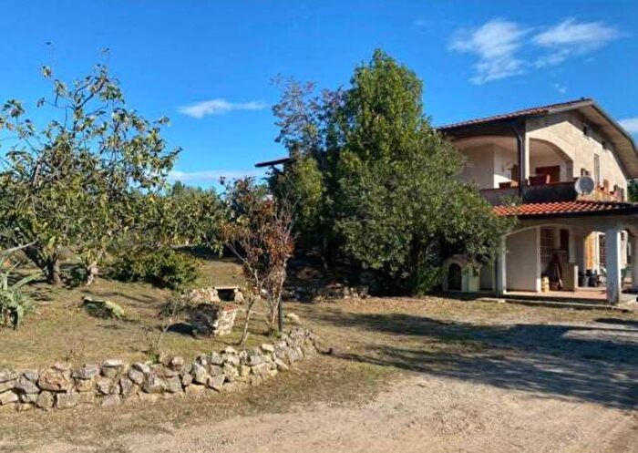 Casa con 6 locali in affitto in Sarzanello San Lazzaro, Sarzana