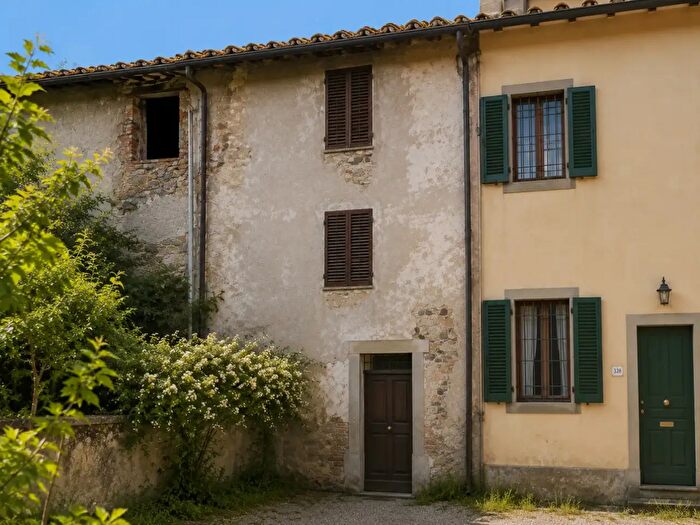 Casa con 16 locali in vendita in Capannori